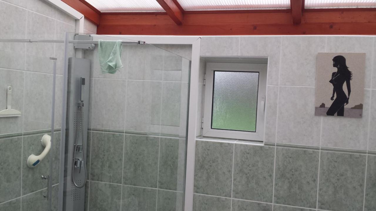 Chambre Privee Avec Salon, Garage Voiture, Velos, Motos Tourville-sur-Arques Buitenkant foto