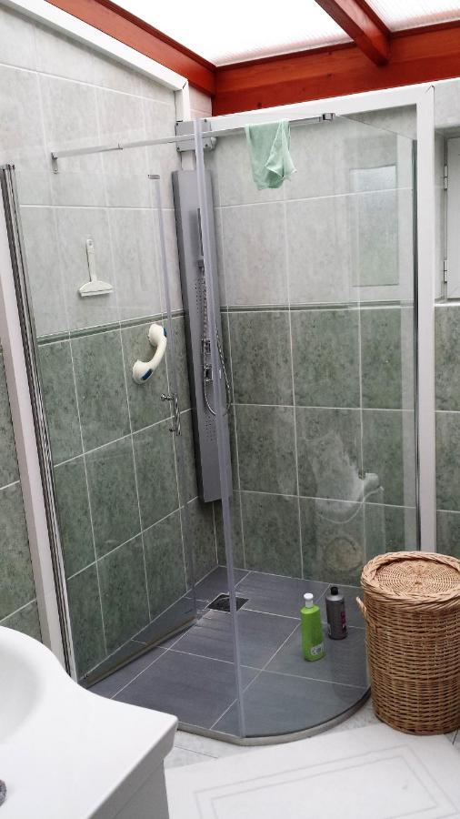 Chambre Privee Avec Salon, Garage Voiture, Velos, Motos Tourville-sur-Arques Buitenkant foto