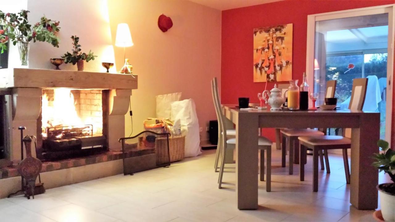 Chambre Privee Avec Salon, Garage Voiture, Velos, Motos Tourville-sur-Arques Buitenkant foto
