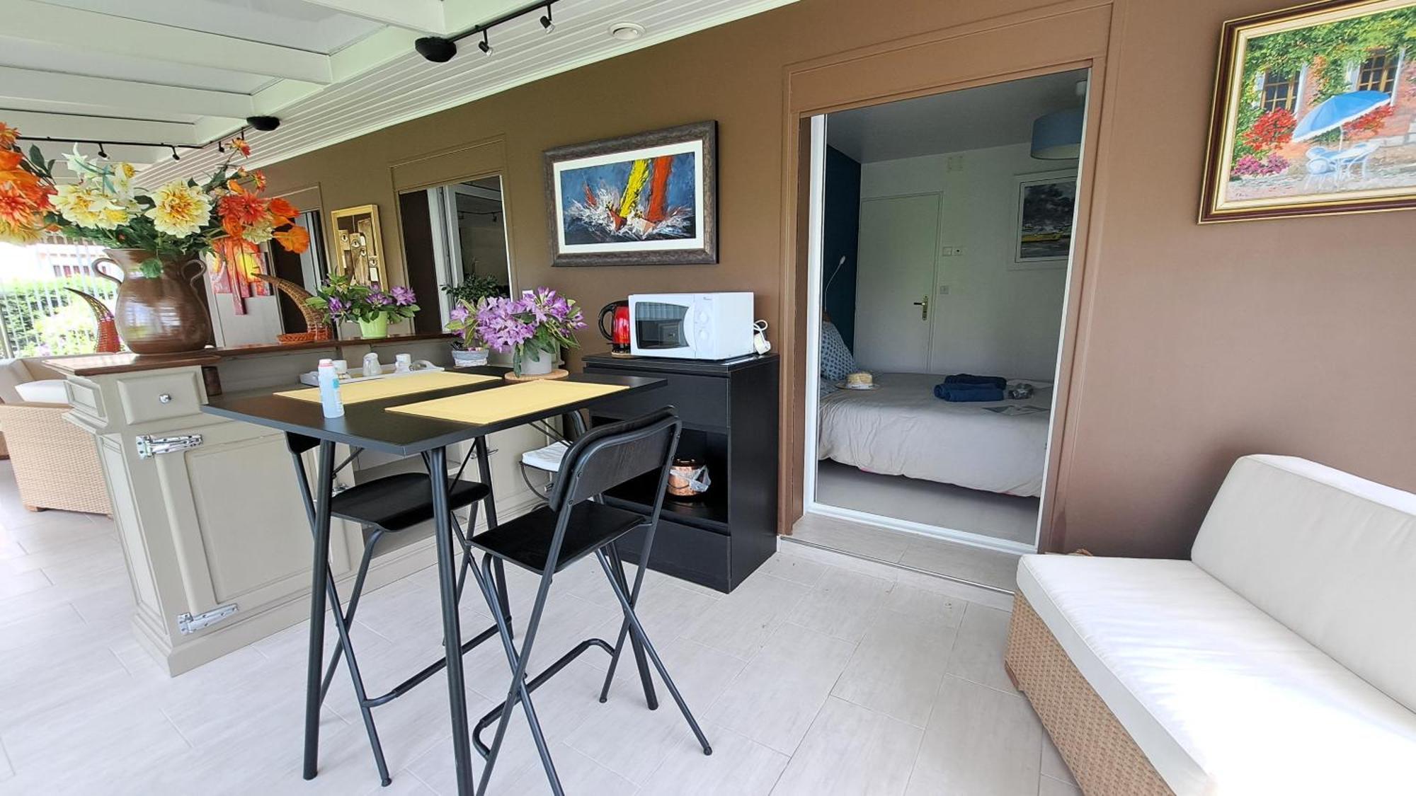 Chambre Privee Avec Salon, Garage Voiture, Velos, Motos Tourville-sur-Arques Buitenkant foto